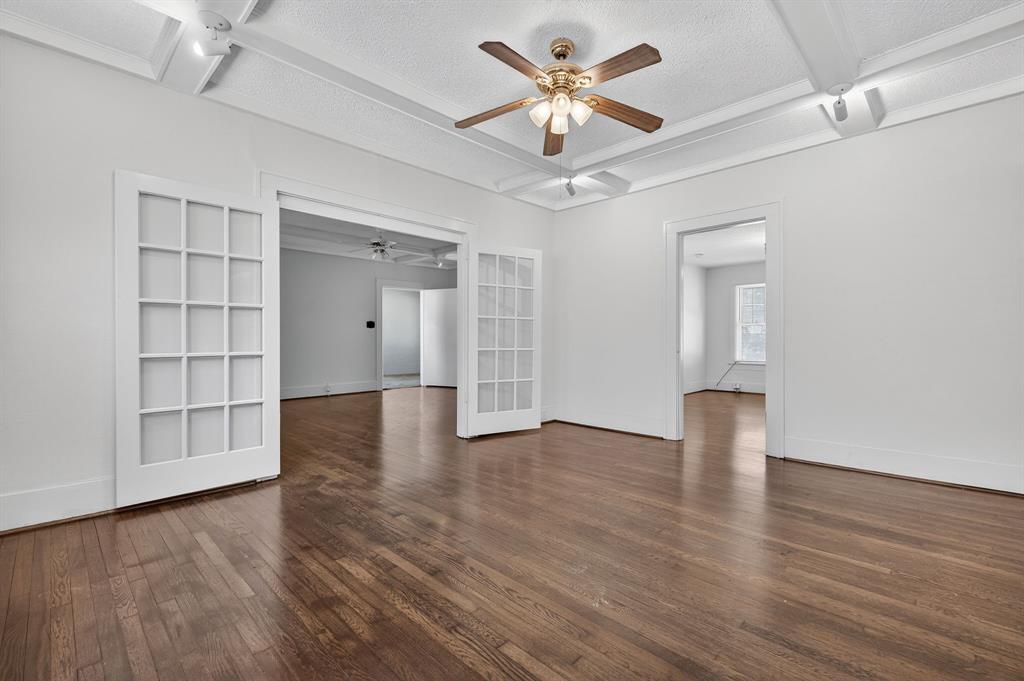 Hitt - Commercial Sale