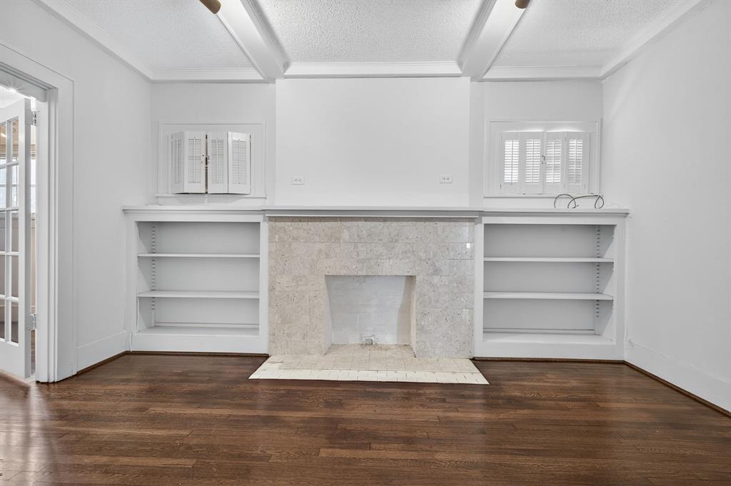 916 E Hubbard Street