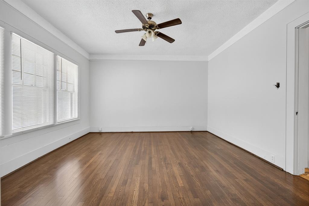 Hitt - Commercial Sale