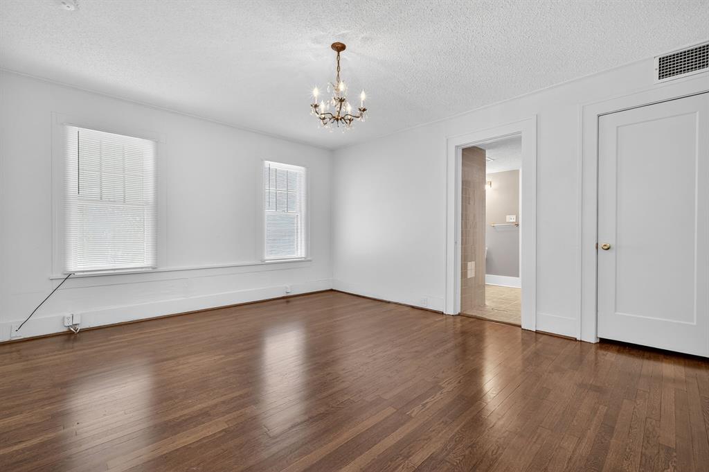 Hitt - Commercial Sale