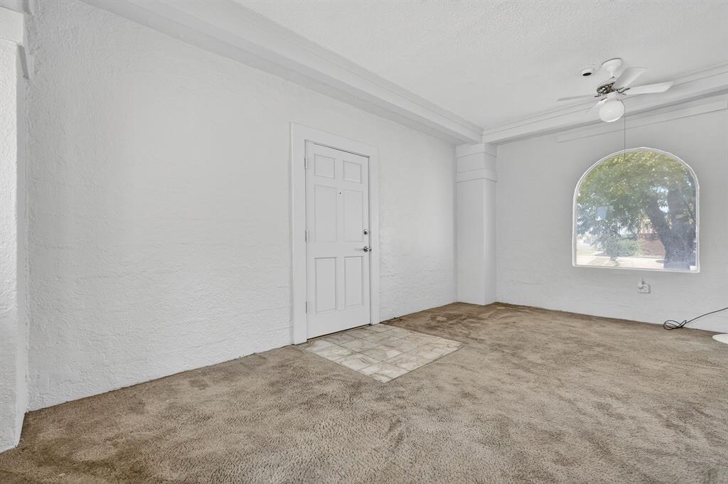 Hitt - Commercial Sale