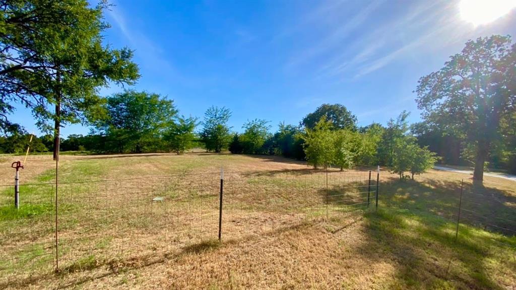 290 Green Oaks Drive