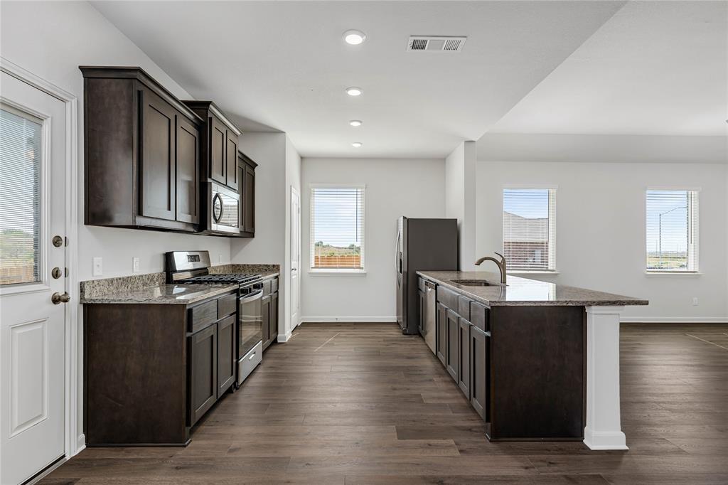 945 Cawthorne Trail