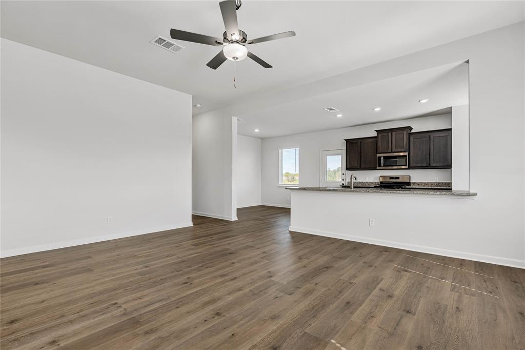 945 Cawthorne Trail