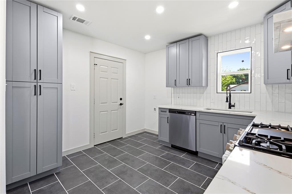 Roland Hills - Residential