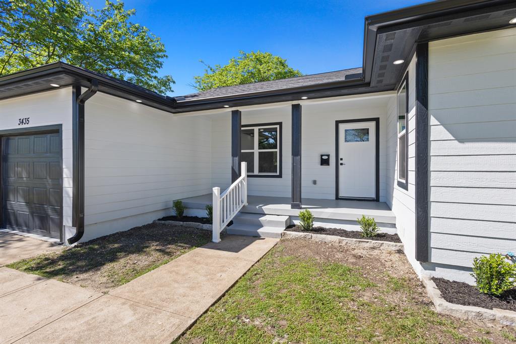 3435 Poinsettia Drive