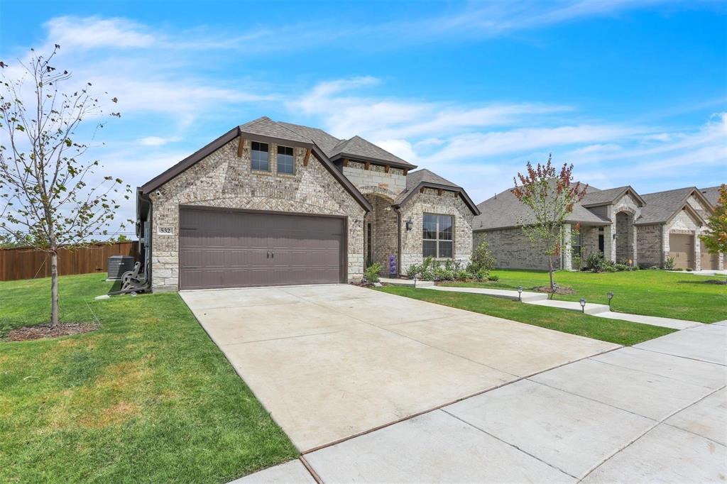 532 Firethorn Drive