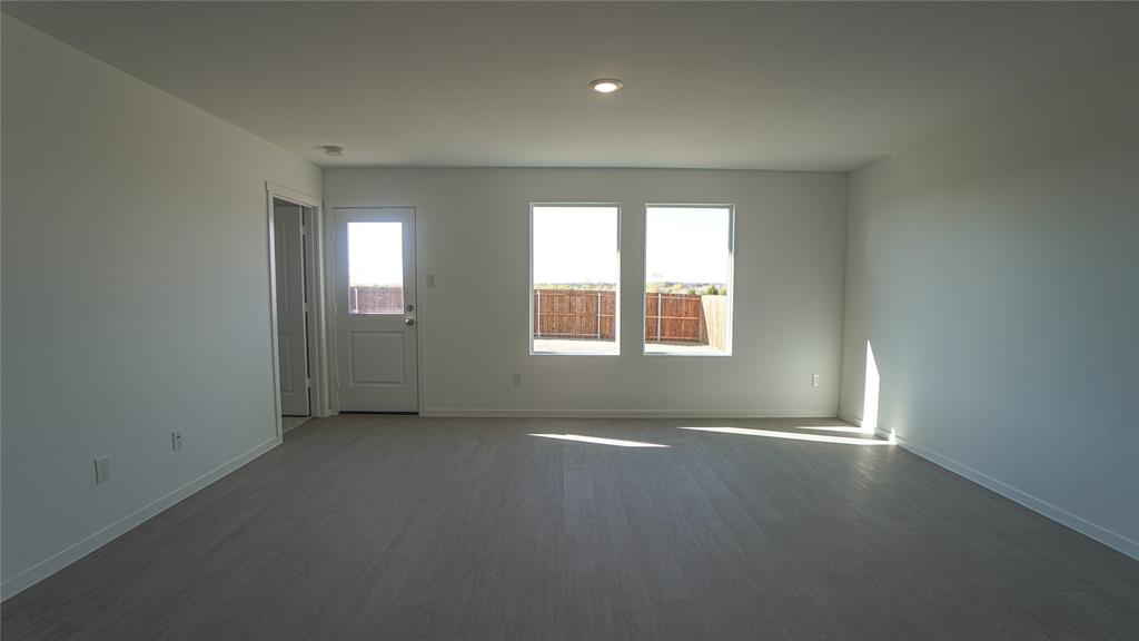 Verandah Ph 7 - Residential Lease