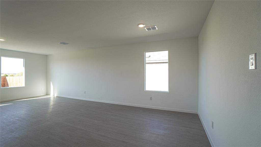 Verandah Ph 7 - Residential Lease