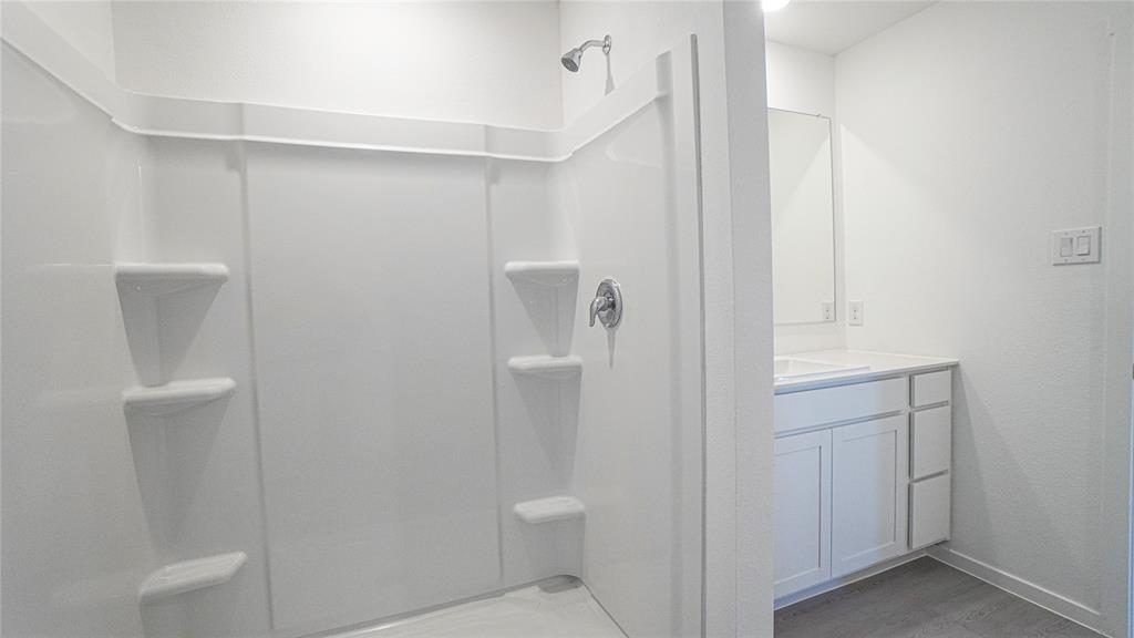 Verandah Ph 7 - Residential Lease