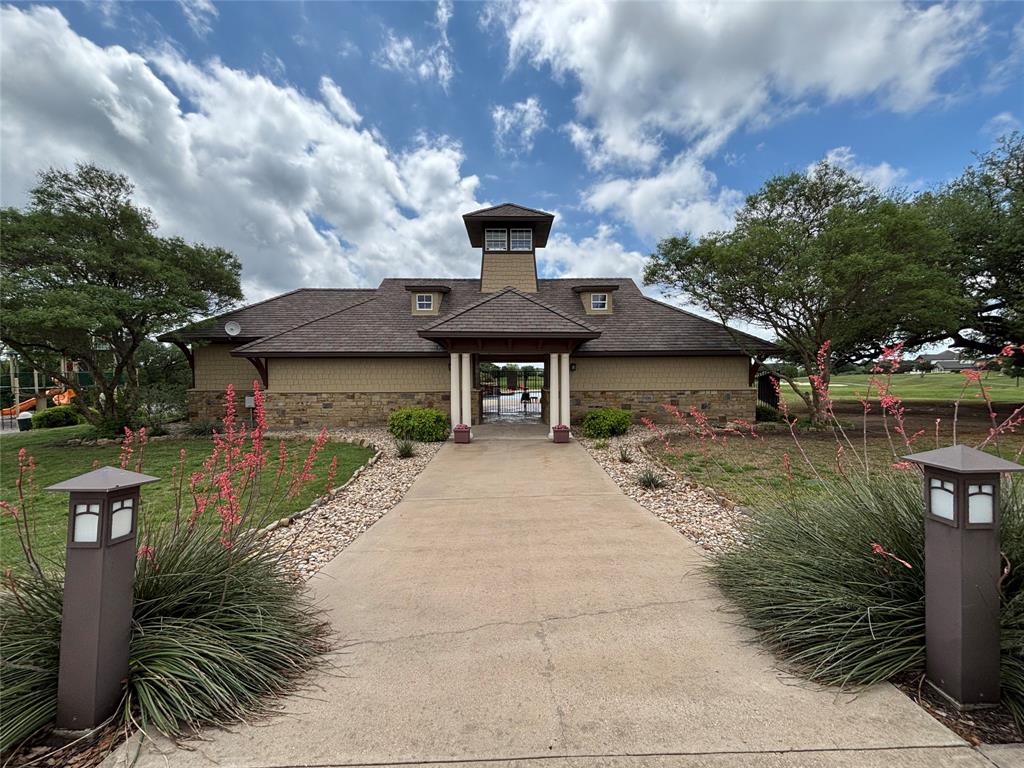 Retreat Sub Ph 17 - Land