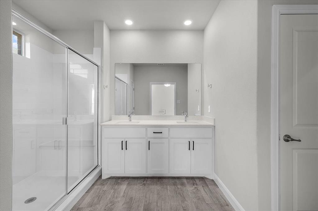 Trails Elizabeth Crk - Residential