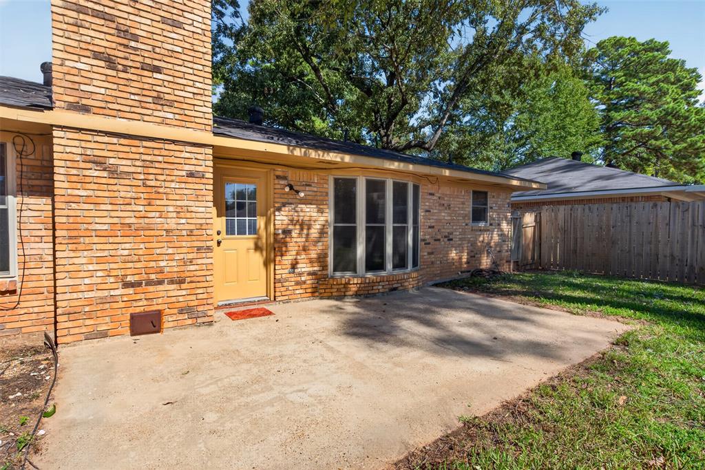 8716 Hollow Bluff Drive