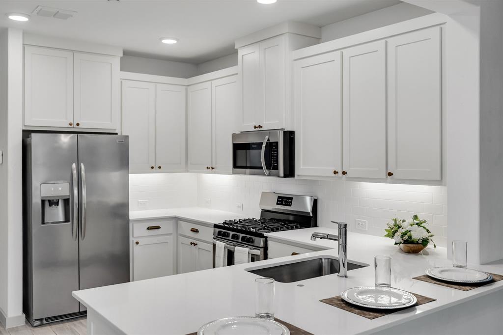 6525 Northern Dancer Drive