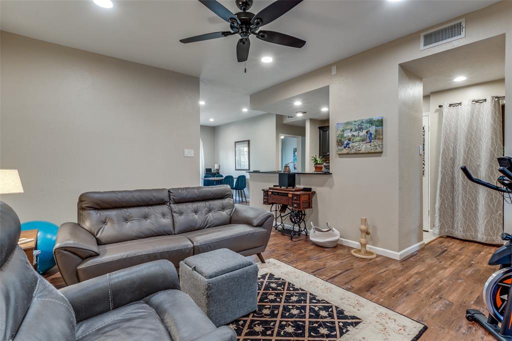 8601 Park Lane 624