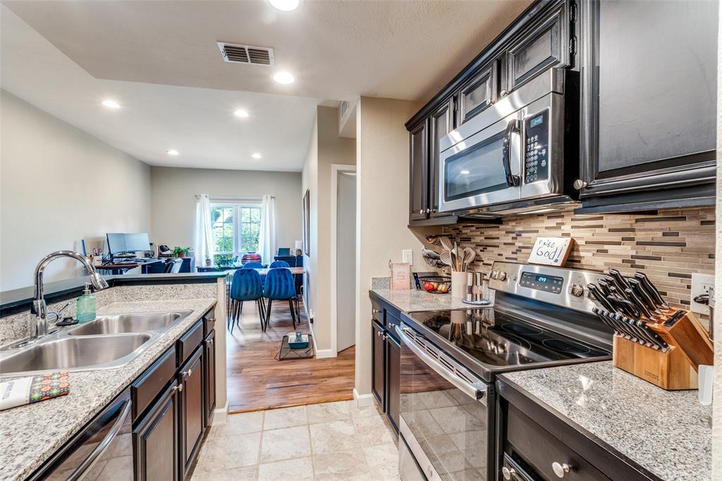 Woods on Park Lane - Residential