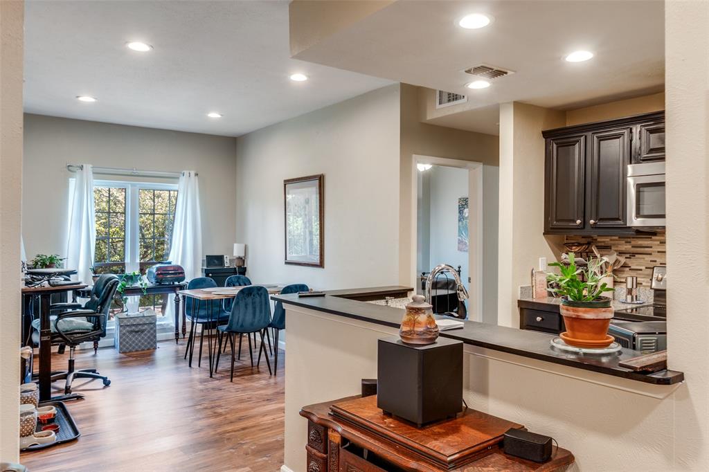 8601 Park Lane 624