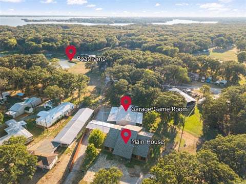 Photo of 7272 County Road 3516, Quinlan, TX 75474 (MLS # 21384182)