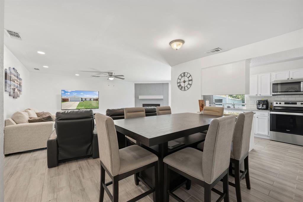 2314 Benbrook Drive