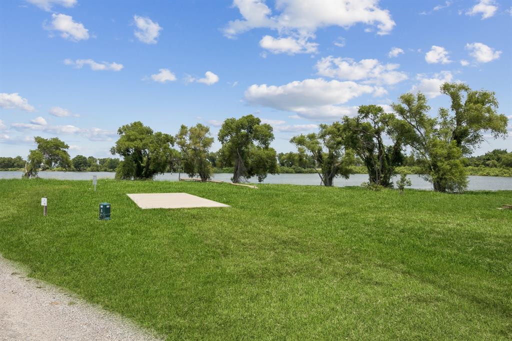 Penninsula Point - Land