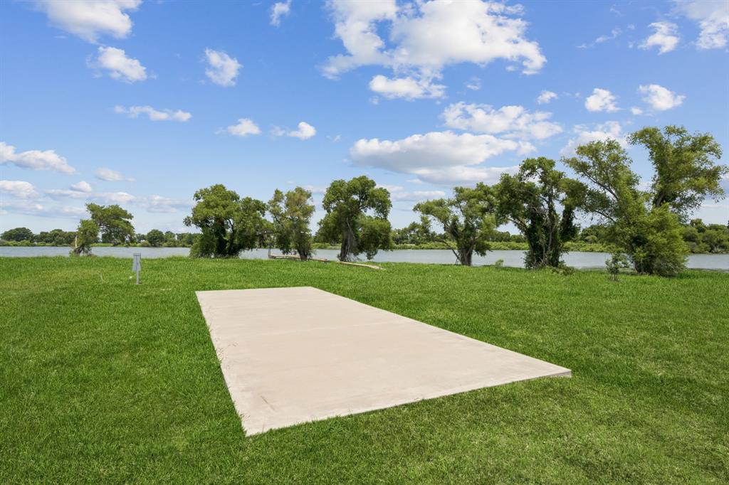 Penninsula Point - Land