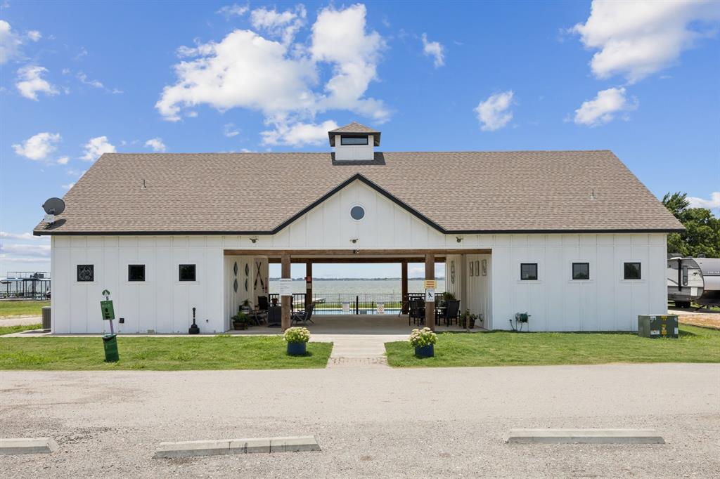 Penninsula Point - Land