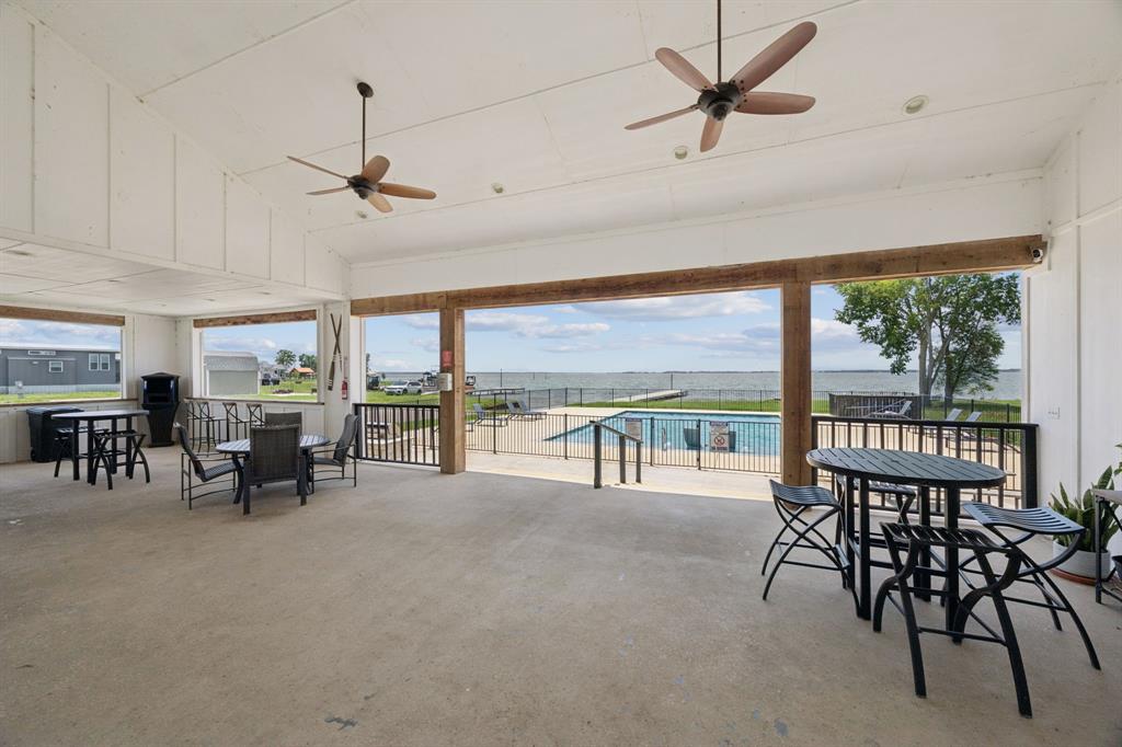 Penninsula Point - Land