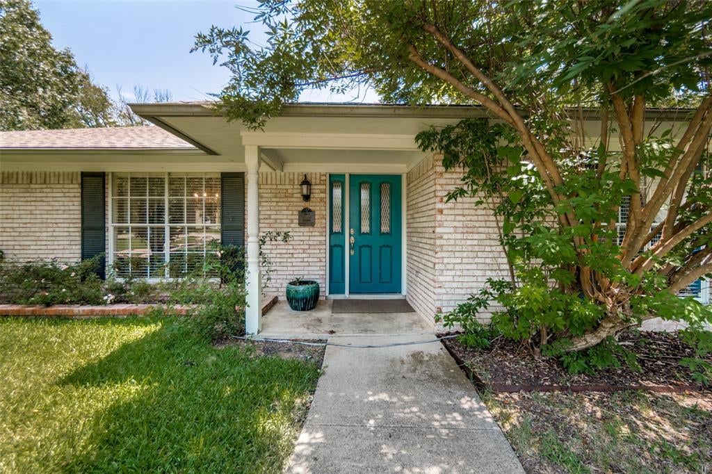 4372 Royal Ridge Drive