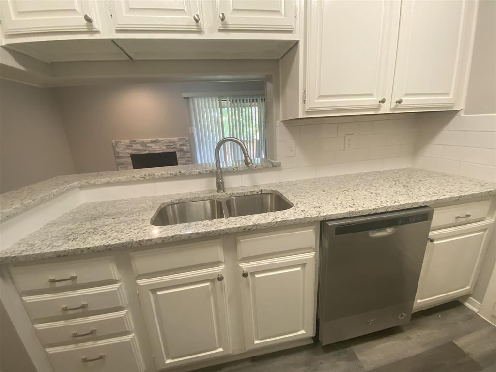 Cloisters Condo The - Residential Lease