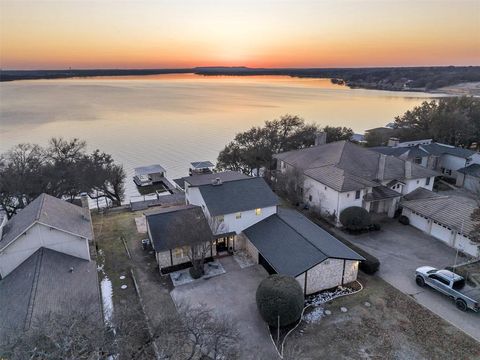 Photo of 5300 Comanche Vista Trail, De Cordova, TX 76049 (MLS # 21167302)