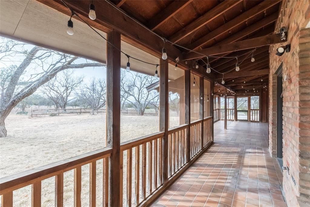 Photo of 431 Foothill Road, Abilene, TX 79602 (MLS # 21162146)