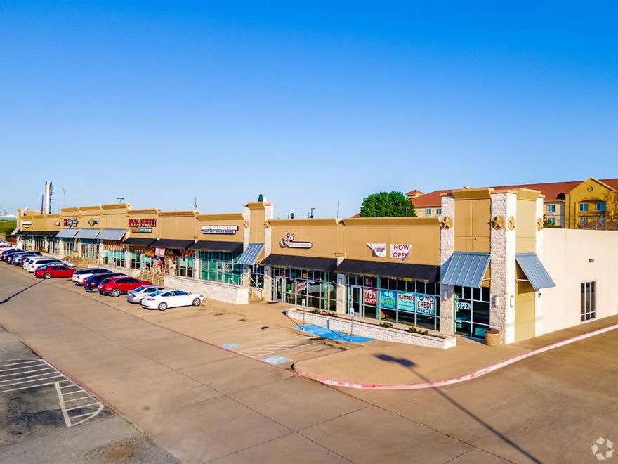 #570 is available in Sherman Crossroad Shopping Center, OK to divide to two units. It’s located at Southwest comer of N Hwy75 and Hwy82 - hot business center in fast grown city Sherman. There are 4 hotels behind the building. A Big parking lot with high visible signage. Starbucks, Papa Johns, Lone Star Food Store-Valero, Ashley Furniture are at the same center. High traffic counts Hwy 75 - 63,406 VPD, Hwy 82 - 28,404 VPD. Jeweler's Bench; Stewards Southern Classic Daiquiri; Infinity & Beyond Vape; Regis Liquor; Luminess Beauty; Tokyo Hibachi & Sushi; King Buffet; Armed Forces - US Army-Navy; Puppy Dreams are other tenants. Together create variety of business to serve residents in Sherman. It is across Highway 82 from Walmart with Sherman Town Center just a half-mile down Highway 75 and home to Target, T.J. Maxx, Dollar Tree, Chick-fil-A, Panera Bread, Red Lobster, and Cinemark Sherman. Great location for your business, please come and see! Lease Price plus NNN. Negotiable!