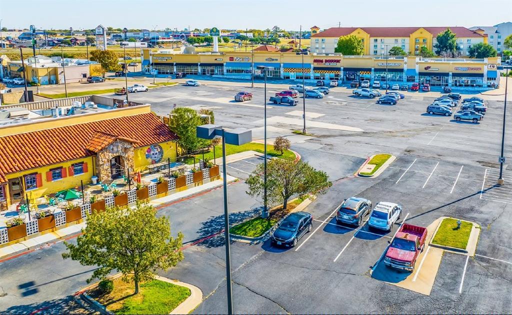 G-2468 - SHAFER PLAZA - Commercial Lease