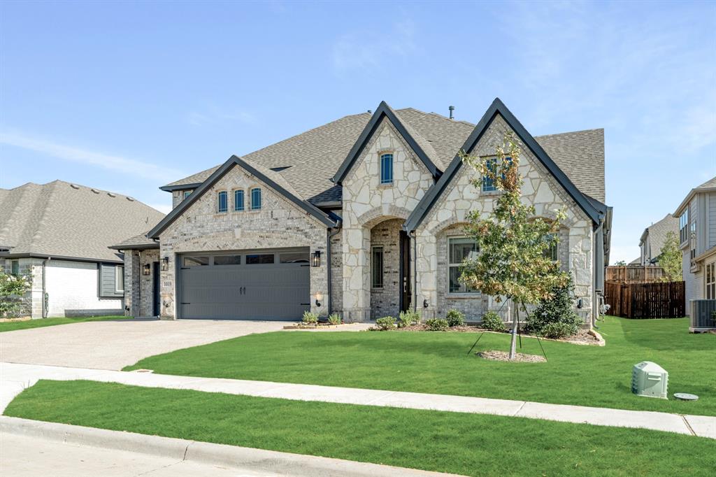 1019 Hickory Chase Lane
