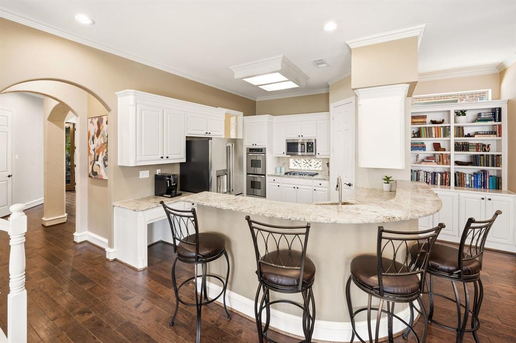 Villas At Trophy Club The - Residential