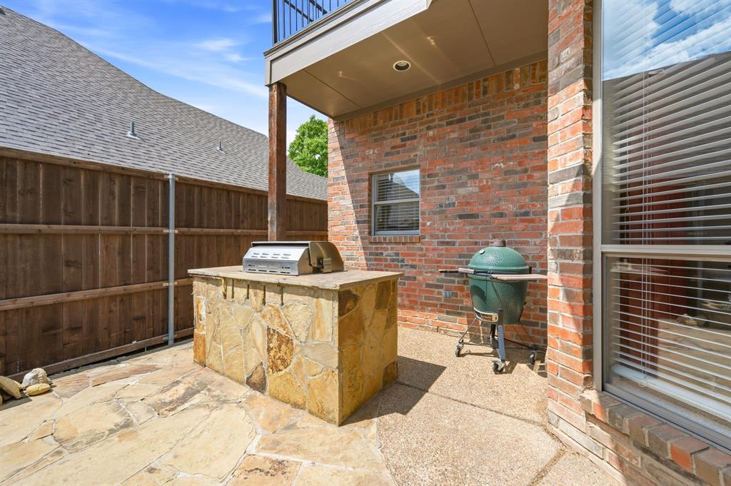 Villas At Trophy Club The - Residential