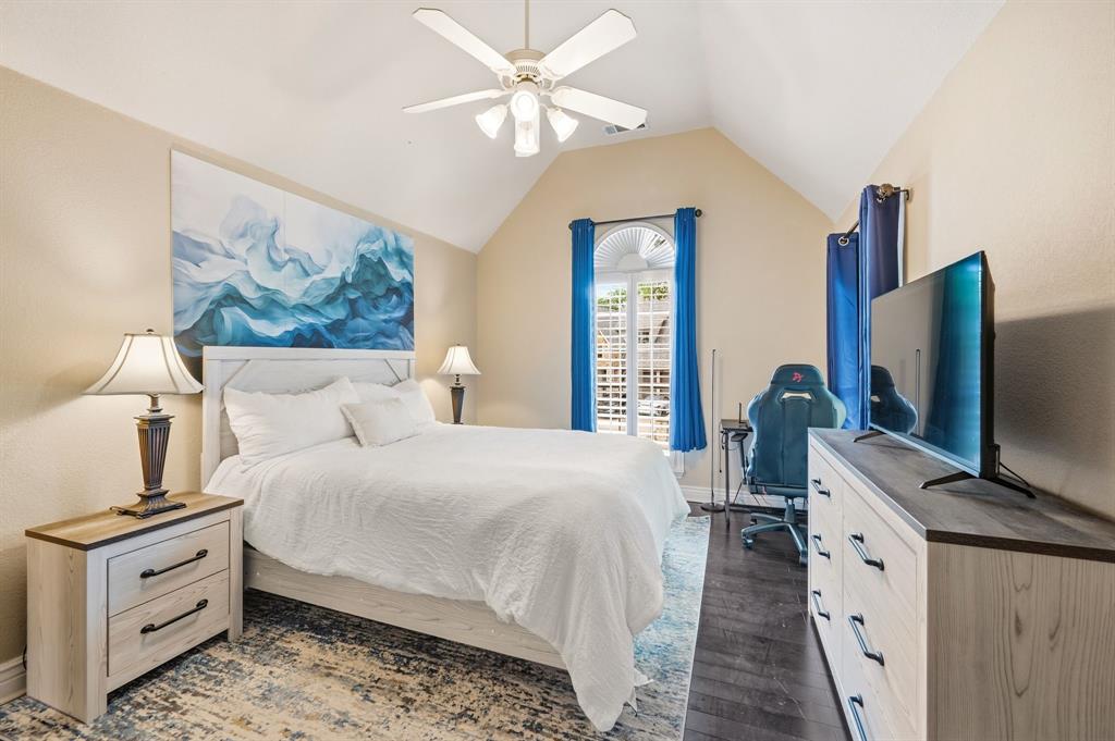 Villas At Trophy Club The - Residential