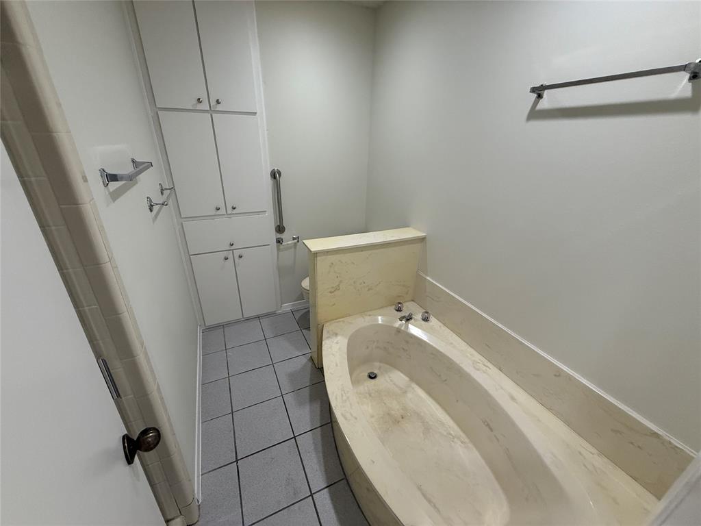 Overton South Add - Residential Lease