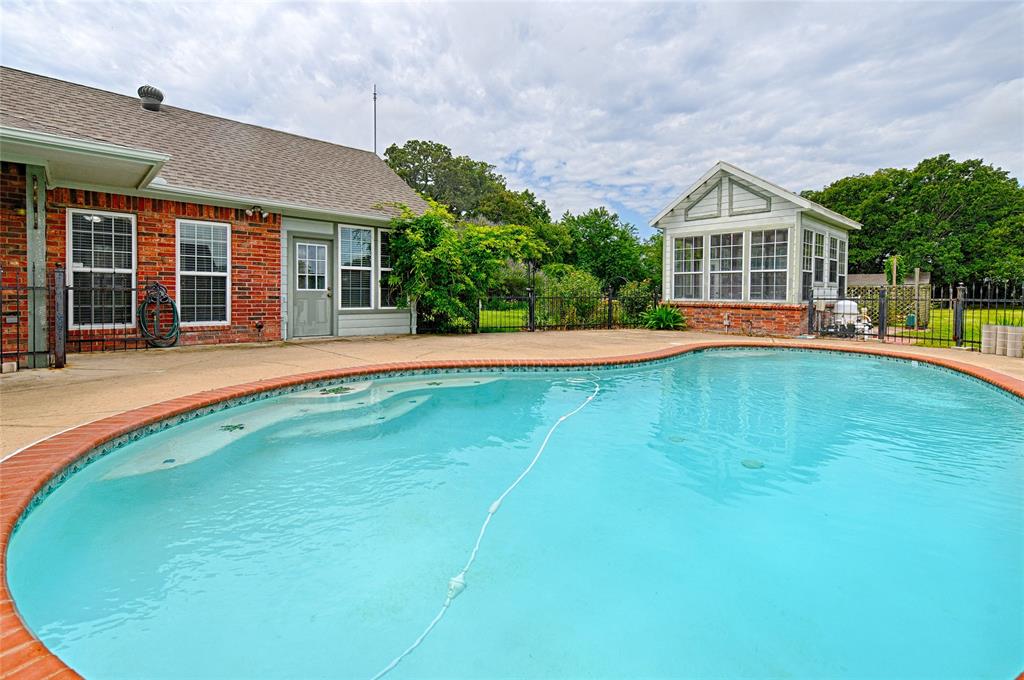 4082 Tracy Lane