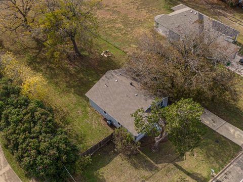 A home in Waxahachie