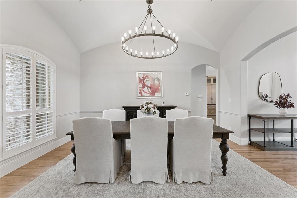 2800 Bauer Court