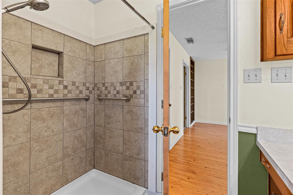 T EVITTS - Residential