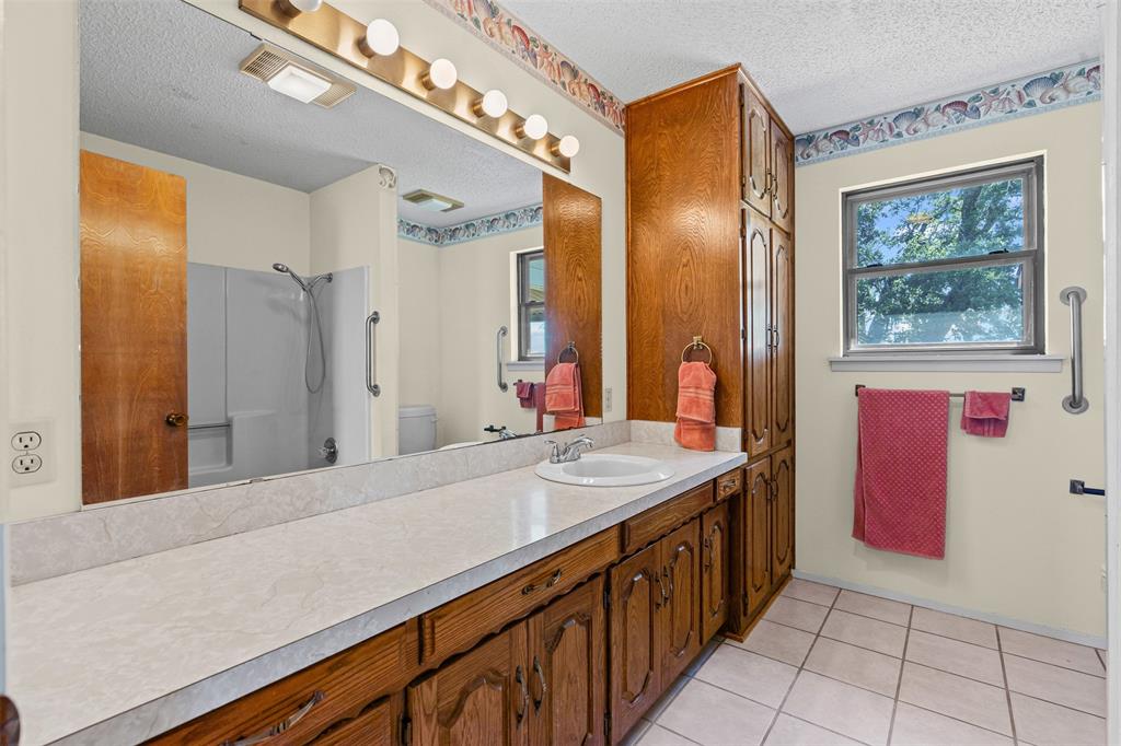 T EVITTS - Residential