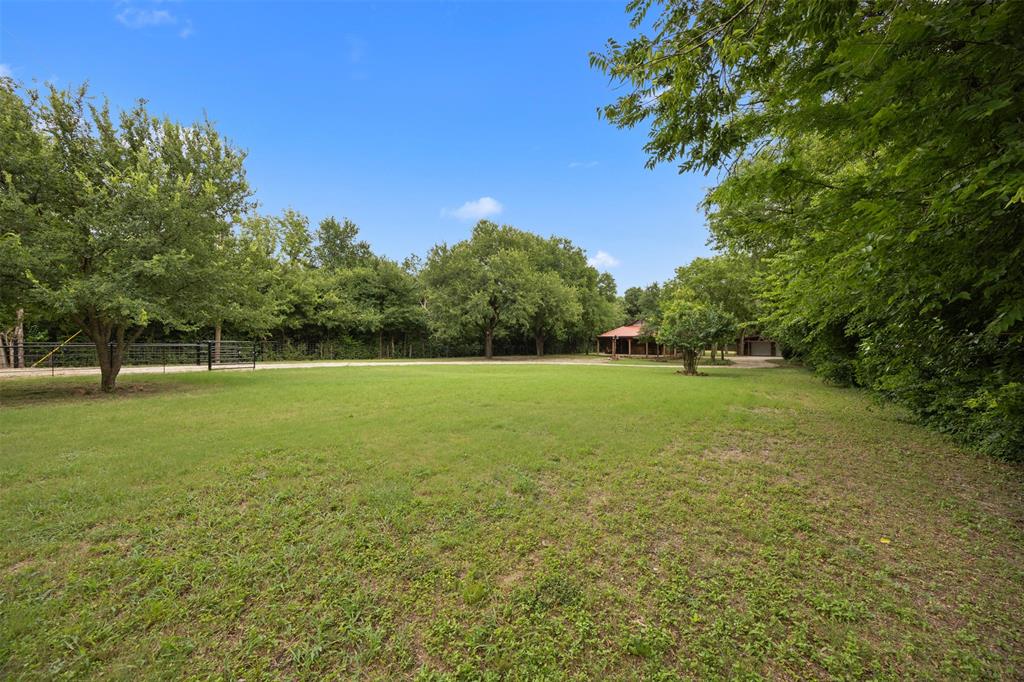 1587 Stainback Road