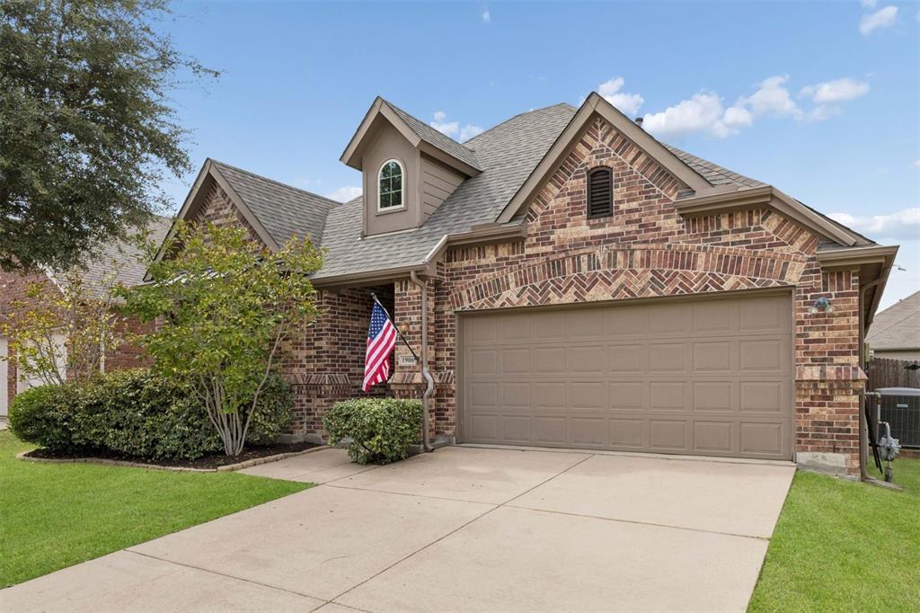 1906 Faircrest Lane