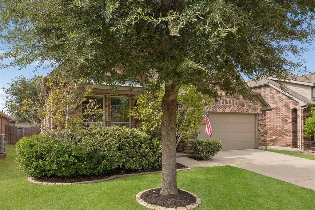 1906 Faircrest Lane