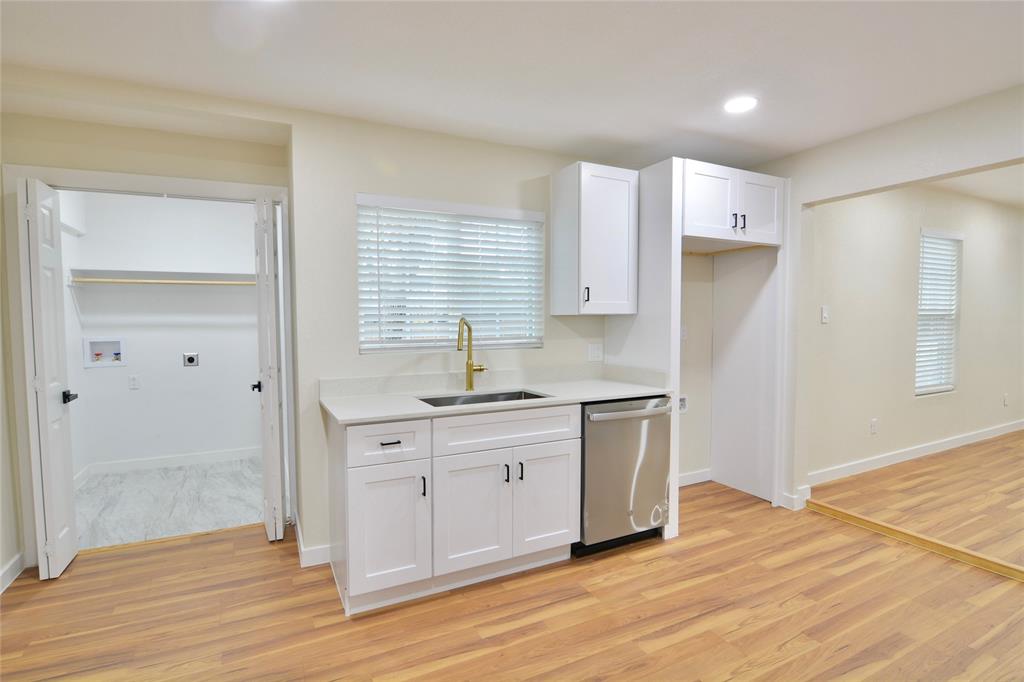 Murphy J R Add - Residential Lease