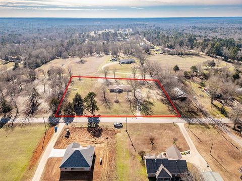 A home in Gladewater