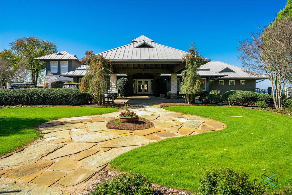 Pinnacle Club - Land