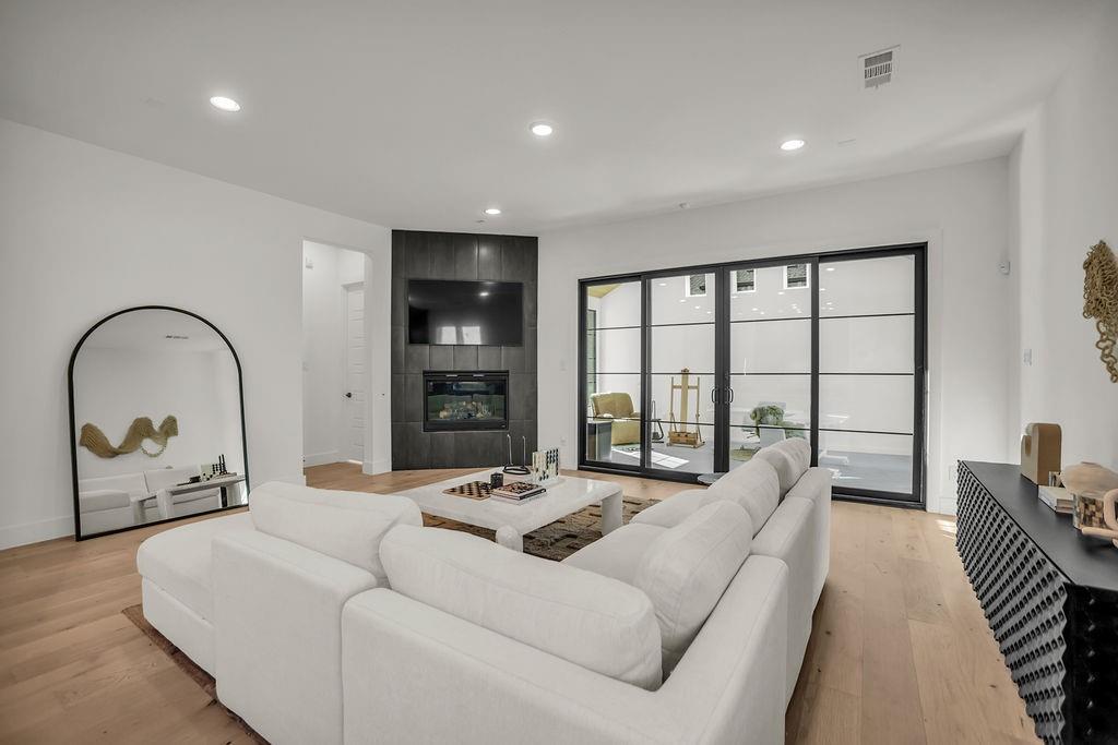 Westbury Tribute Ph 5 - Residential